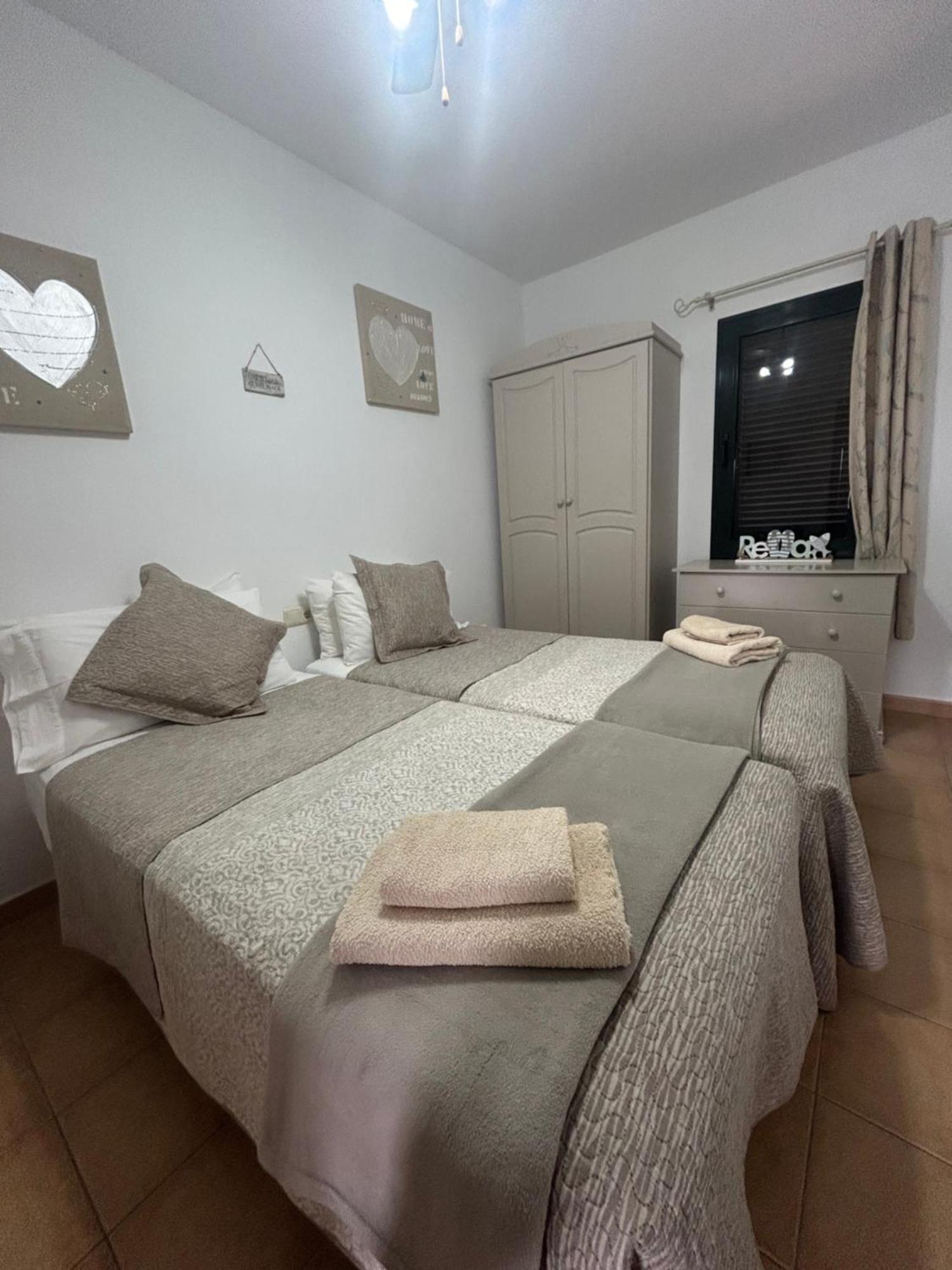 Casa Orilla! Beautiful Private Holiday Villa With Hot Tub Ла Олива Екстериор снимка